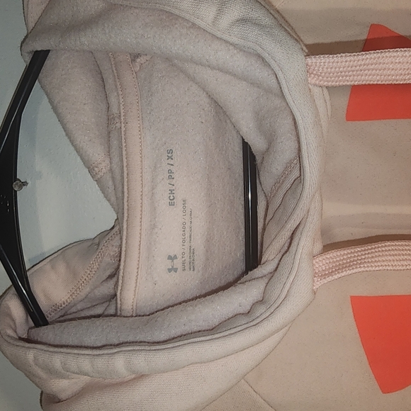 Under Armour Pink Crew Neck Sweater - Picture 2 of 2